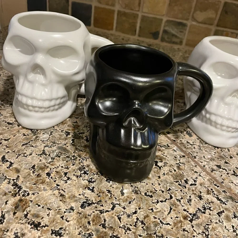 Hyde and EEK Stoneware Skull Mugs  Set of 4 with 3 Shot Glasses
